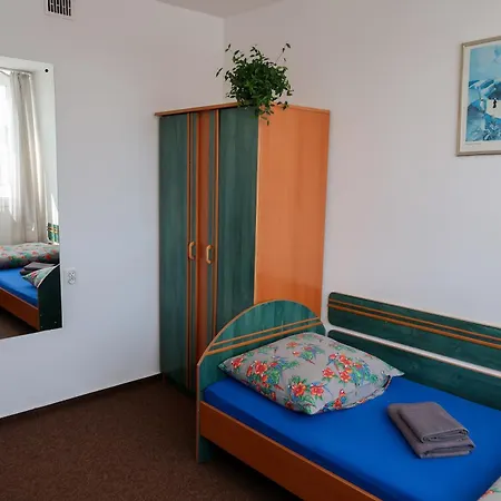 Dom Studencki Raj Albergue *