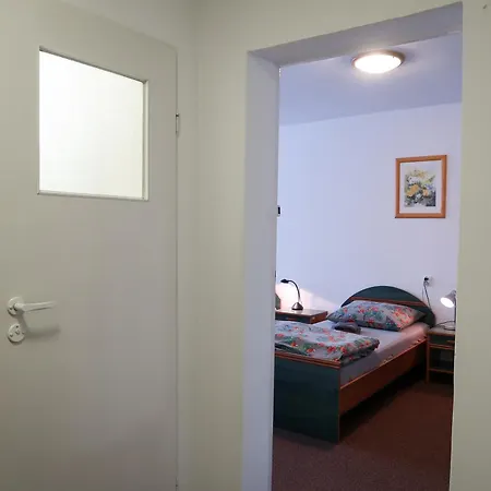 Dom Studencki Raj Albergue